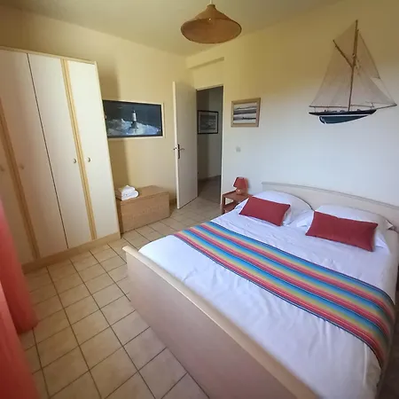Ferienhaus Charmante Maison Familiale Pres Des Plages Et Du Gr 34 Pour 8 A 10 Personnes Location Uniquement A Partir De 4 Nuitees